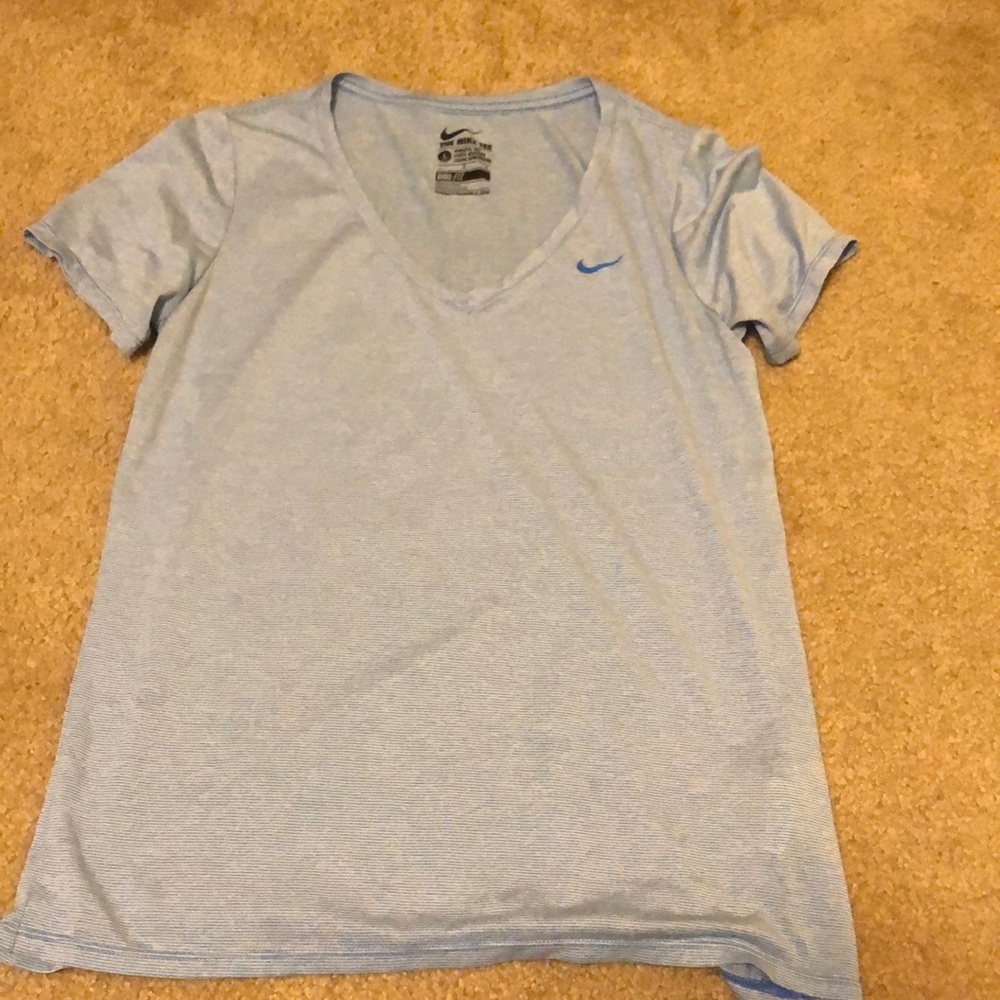 Nike Athletic cut tee